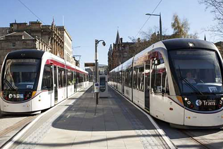 Edinburgh-Trams-750x500