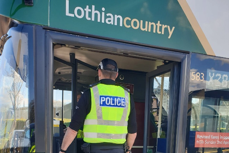 lothian-country-bus-police